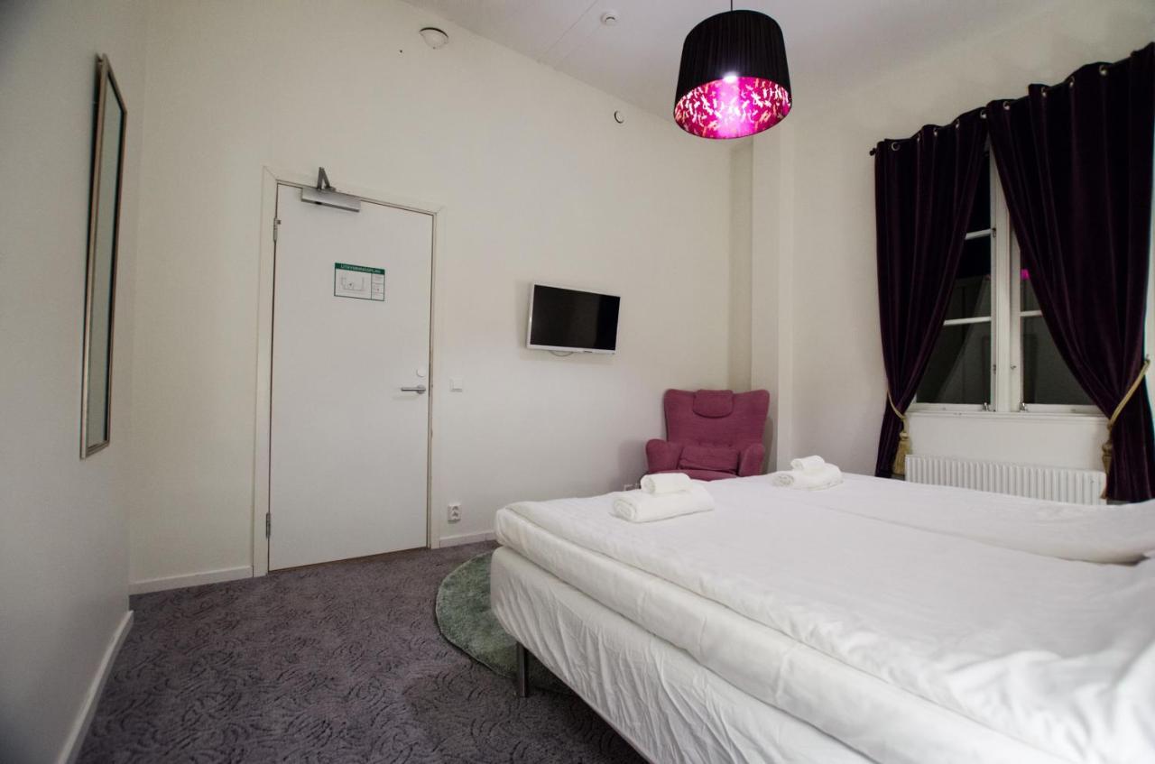 Hostel Fyristorg อุปซอลา ภายนอก รูปภาพ