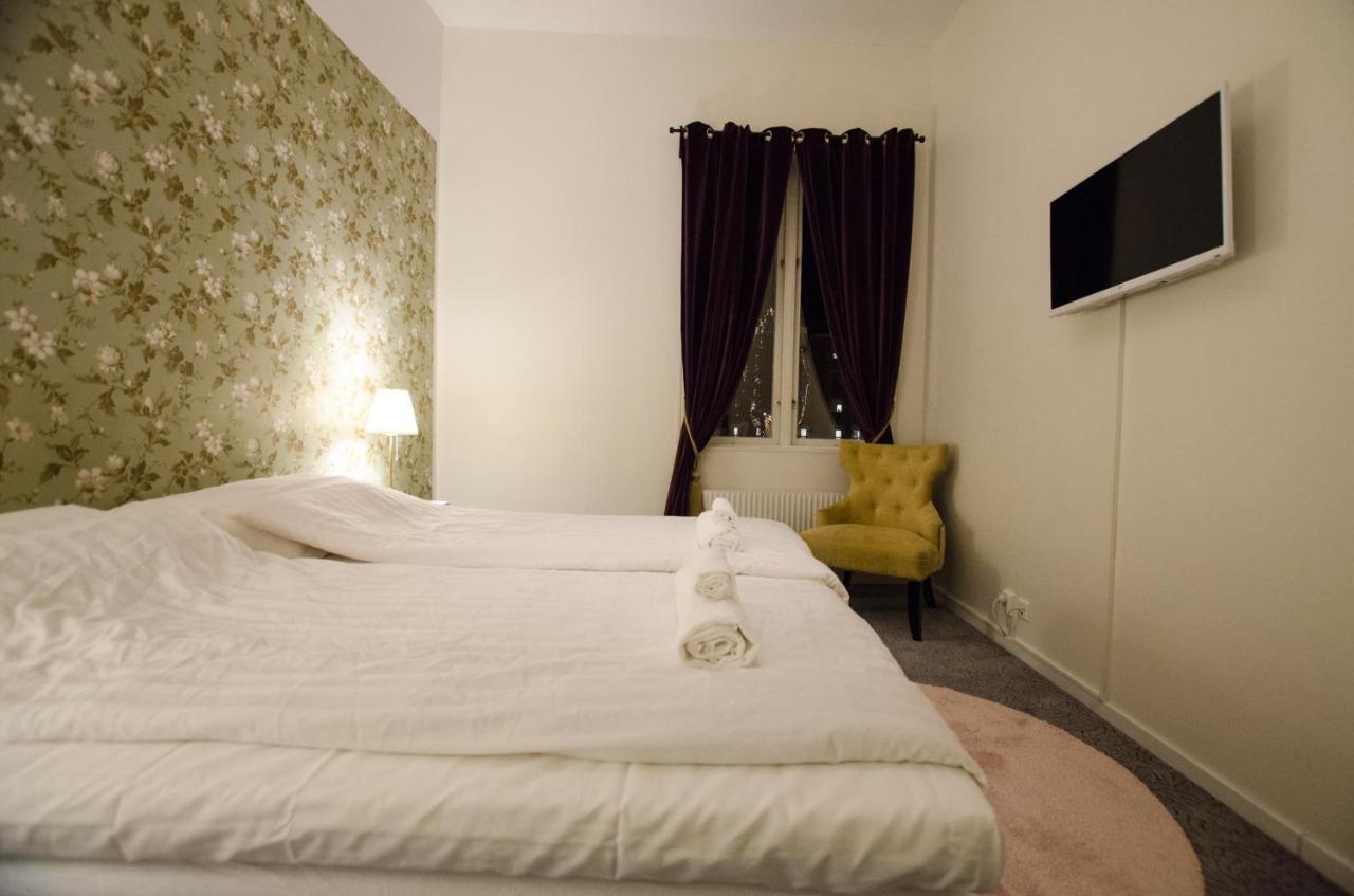 Hostel Fyristorg อุปซอลา ภายนอก รูปภาพ