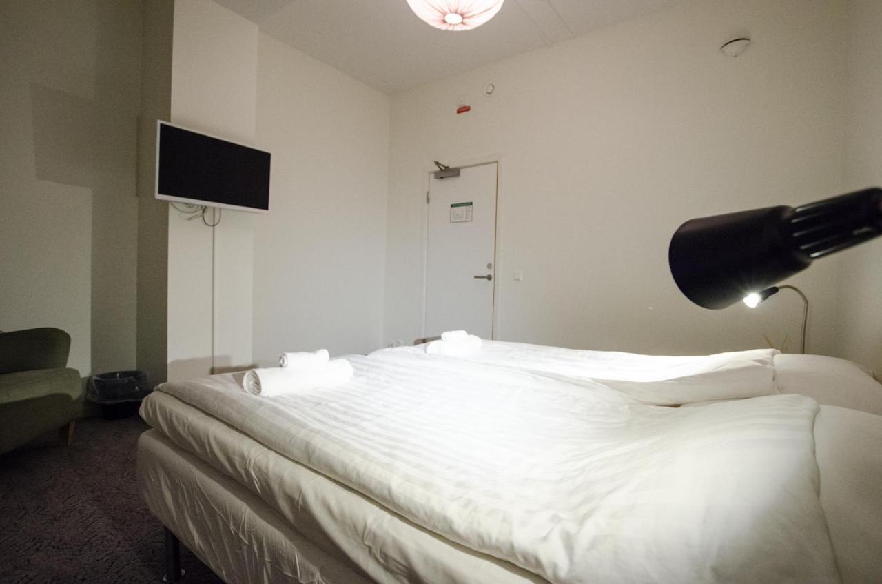 Hostel Fyristorg อุปซอลา ภายนอก รูปภาพ