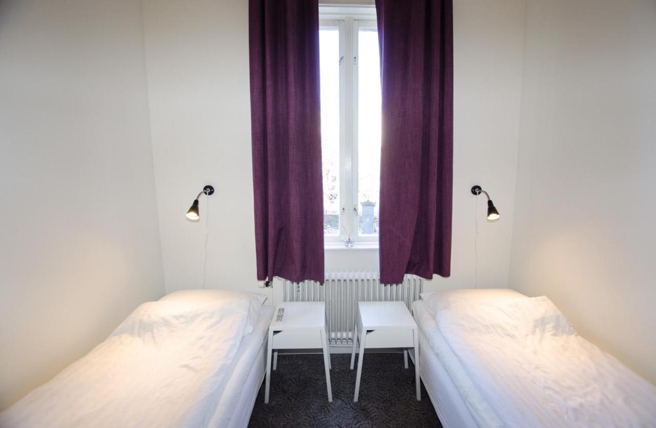 Hostel Fyristorg อุปซอลา ภายนอก รูปภาพ