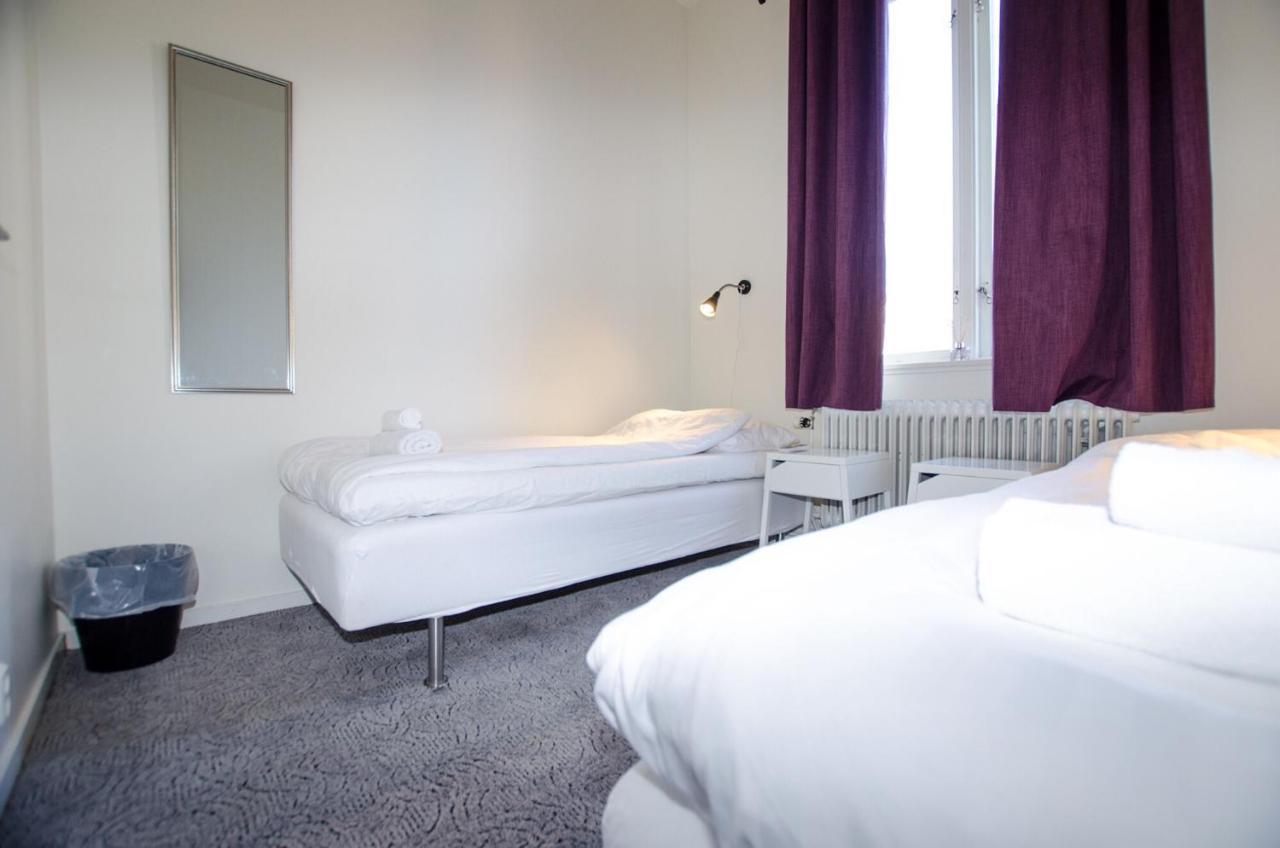 Hostel Fyristorg อุปซอลา ภายนอก รูปภาพ