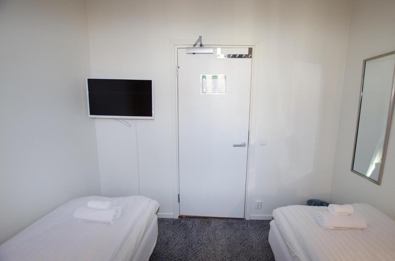 Hostel Fyristorg อุปซอลา ภายนอก รูปภาพ